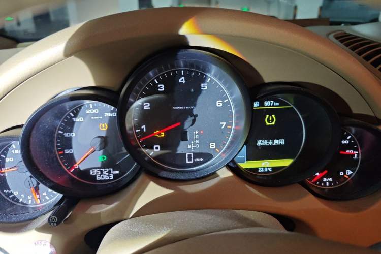 Used Porsche Cayenne 2011 Cayenne 3.0T Instrument Cluster