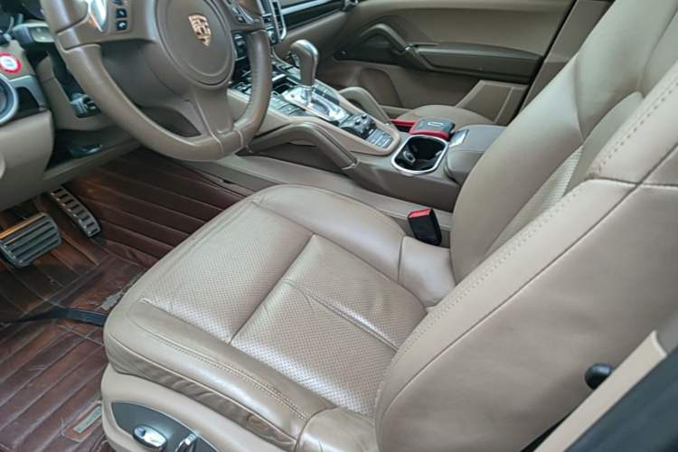 Used Porsche Cayenne 2011 Cayenne 3.0T Left Front Seat