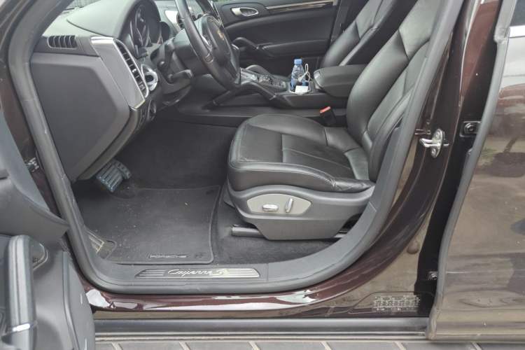 Used Porsche Cayenne 2011 Cayenne S 4.8L Left Front Seat