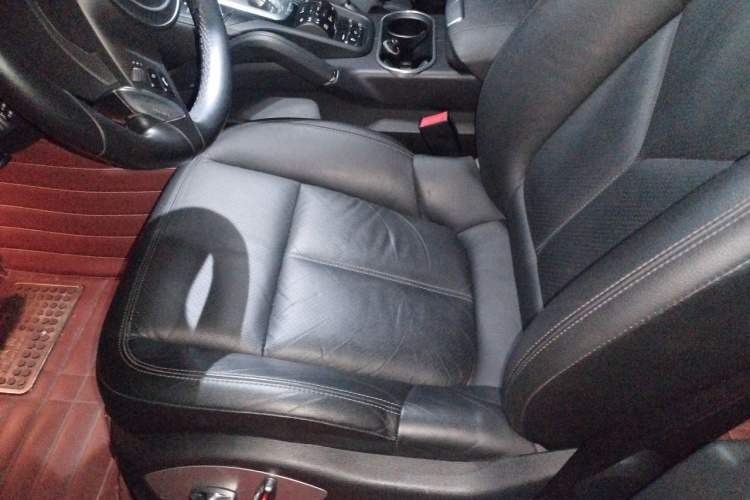 Used Porsche Cayenne 2011 Cayenne 3.0T Left Front Seat