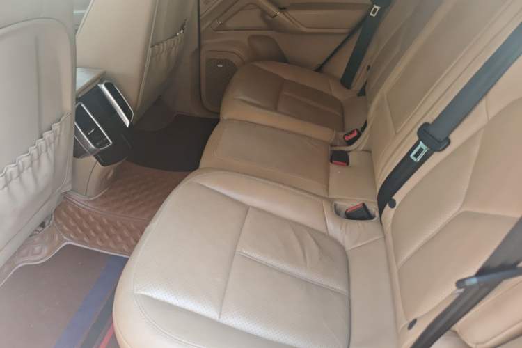 Used Porsche Cayenne 2011 Cayenne 3.0T Left Rear Seat
