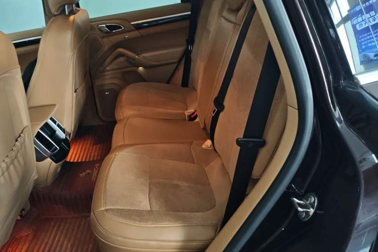 Used Porsche Cayenne 2011 Cayenne 3.0T Left Rear Seat