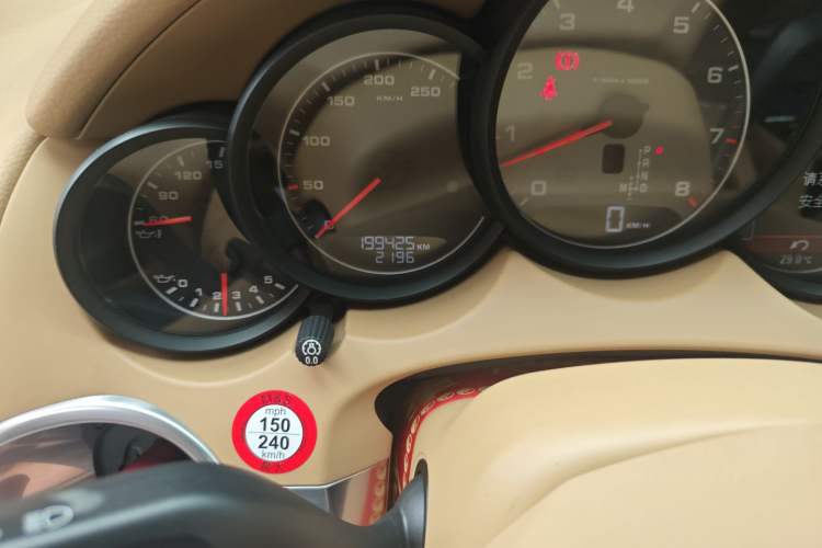 Used Porsche Cayenne 2011 Cayenne S 4.8L Odometer Close Up