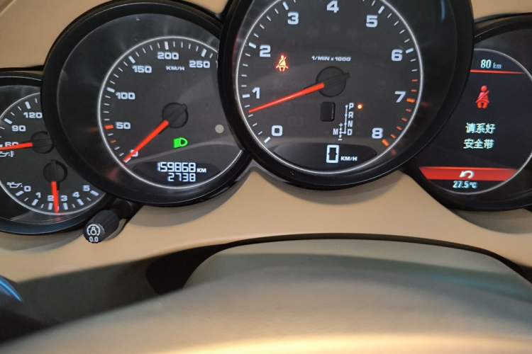 Used Porsche Cayenne 2011 Cayenne 3.0T Odometer Close Up