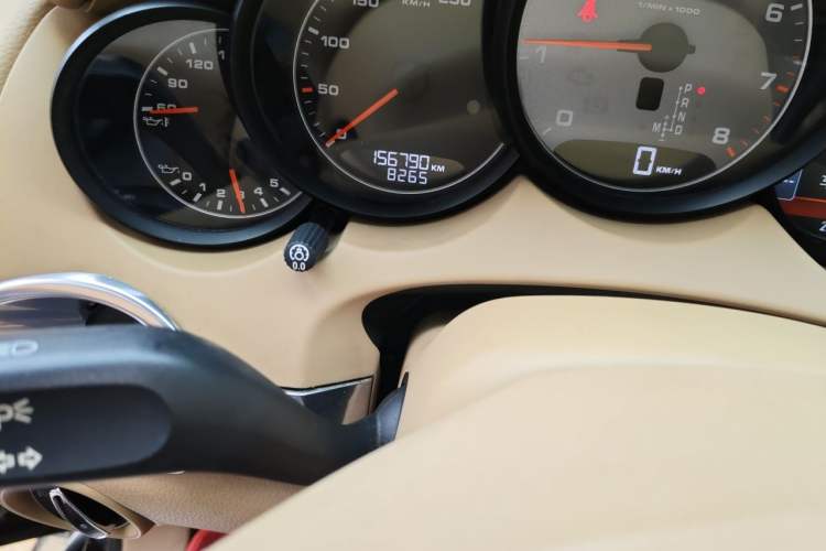 Used Porsche Cayenne 2011 Cayenne S 4.8L Odometer Close Up