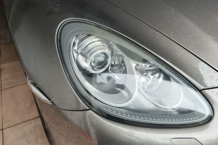 Used Porsche Cayenne 2011 Cayenne 3.0T Right Front Headlight