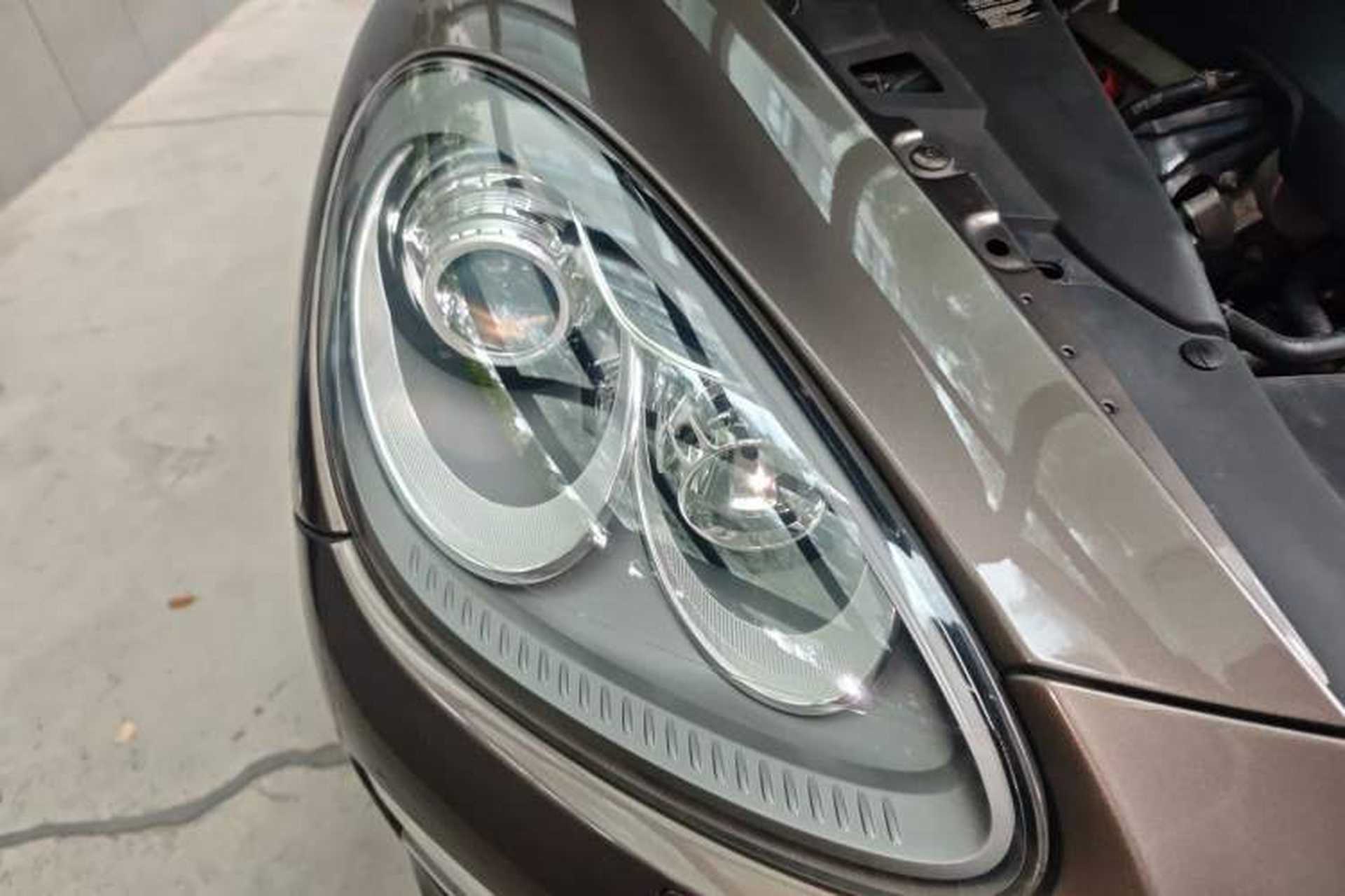 Used Porsche Cayenne 2011 Cayenne 3.0T Right Front Headlight