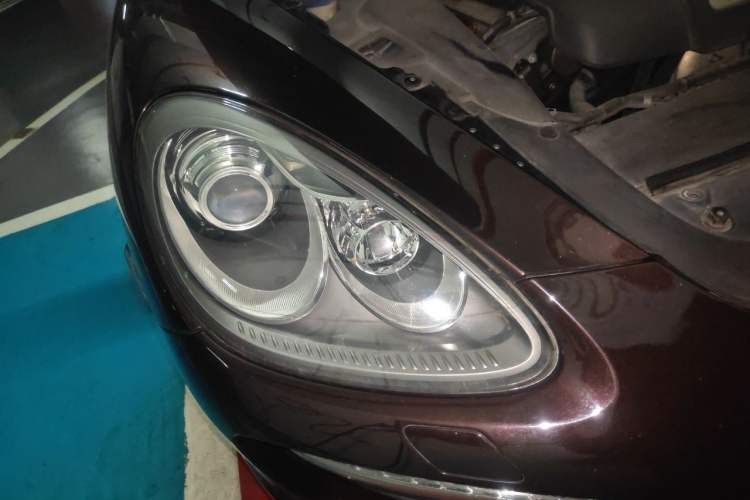 Used Porsche Cayenne 2011 Cayenne 3.0T Right Front Headlight
