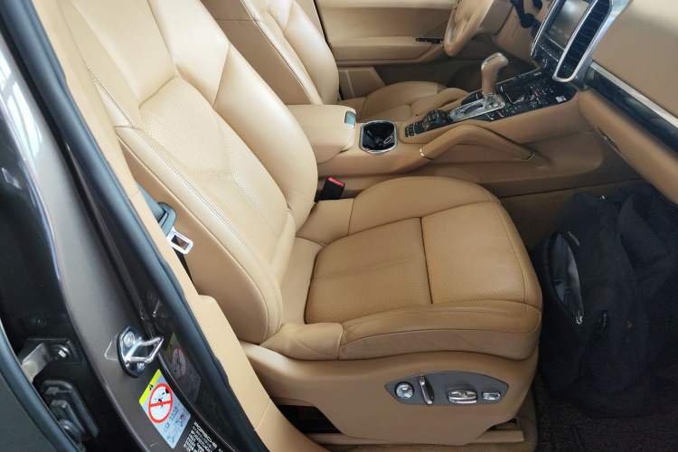 Used Porsche Cayenne 2011 Cayenne 3.0T Right Front Seat