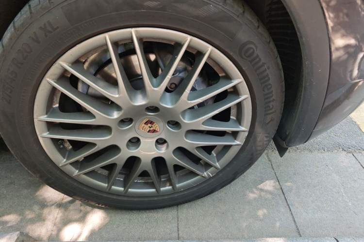 Used Porsche Cayenne 2011 Cayenne 3.0T Right Front Wheel Hub