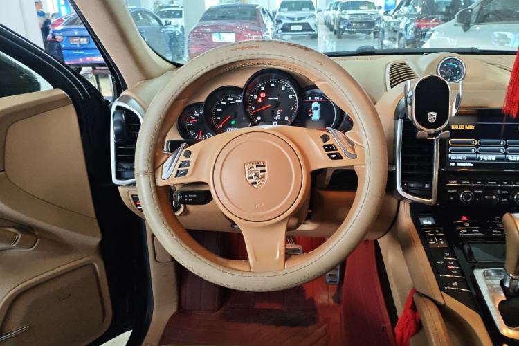 Used Porsche Cayenne 2011 Cayenne 3.0T Steering Wheel