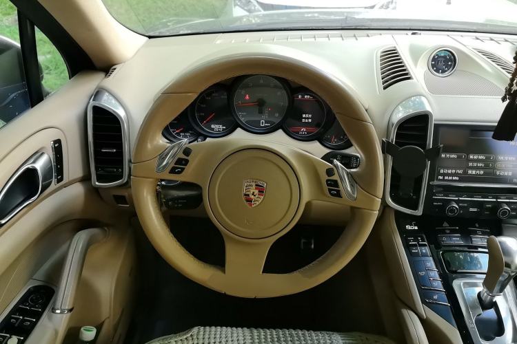 Used Porsche Cayenne 2011 Cayenne S Hybrid 3.0T Steering Wheel