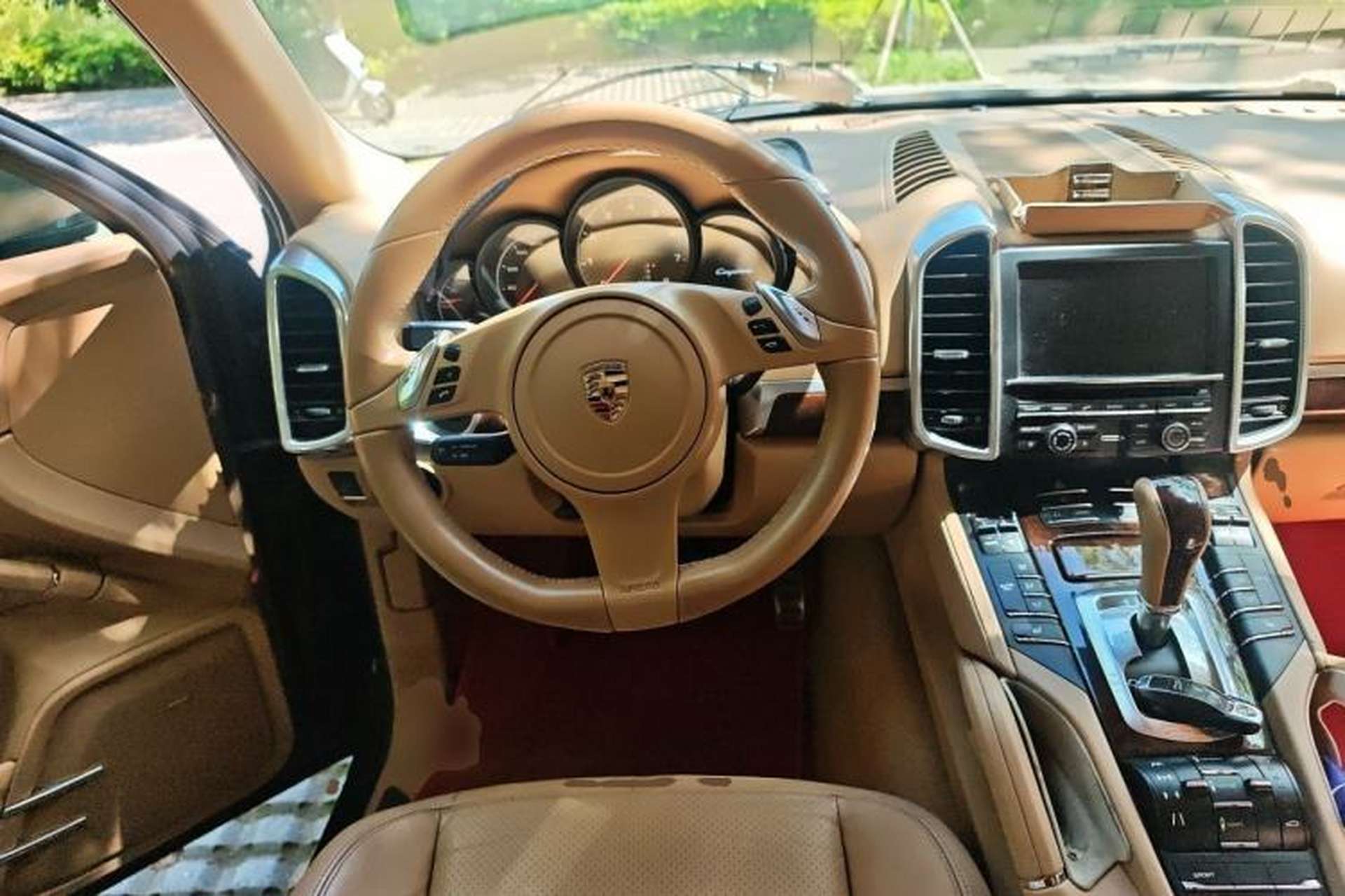 Used Porsche Cayenne 2011 Cayenne 3.0T Steering Wheel
