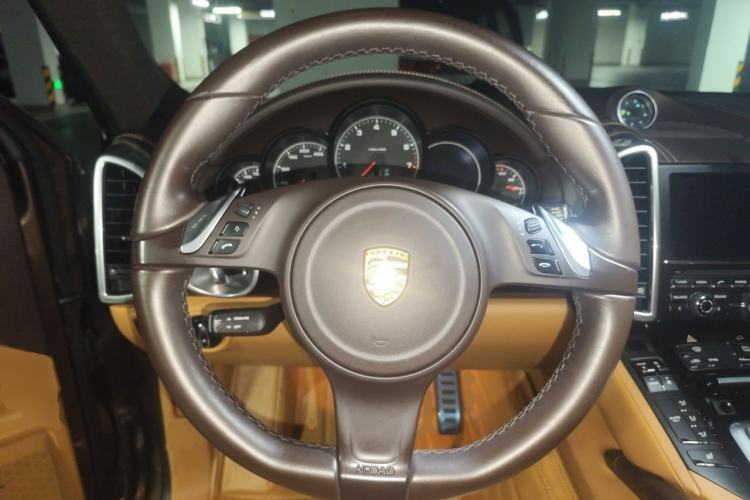 Used Porsche Cayenne 2011 Cayenne 3.0T Steering Wheel