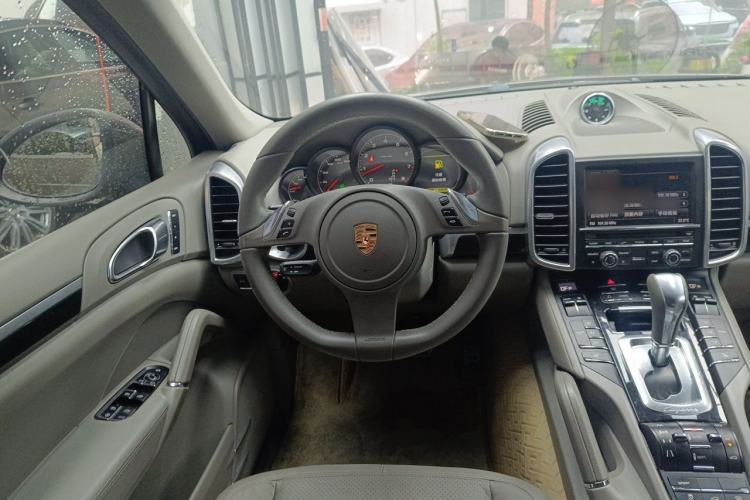 Used Porsche Cayenne 2011 Cayenne 3.0T Steering Wheel