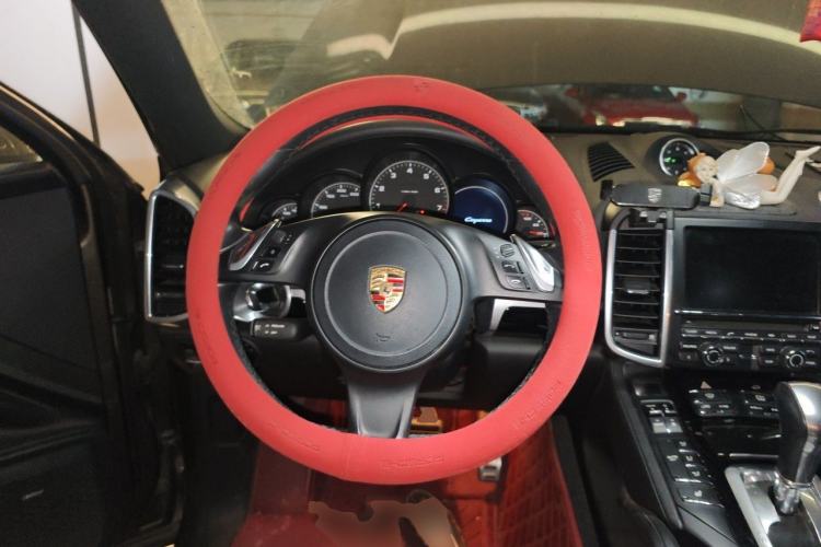 Used Porsche Cayenne 2011 Cayenne 3.0T Steering Wheel
