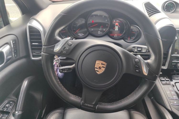 Used Porsche Cayenne 2011 Cayenne 3.0T Steering Wheel