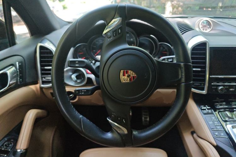 Used Porsche Cayenne 2011 Cayenne 3.0T Steering Wheel