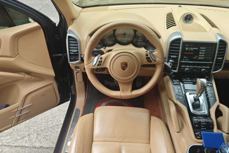 Used Porsche Cayenne 2011 Cayenne S 4.8L Steering Wheel