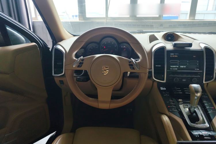 Used Porsche Cayenne 2011 Cayenne 3.0T Steering Wheel