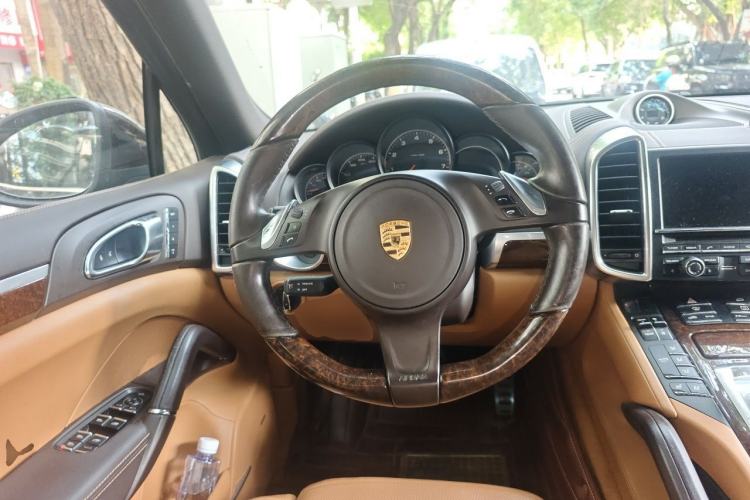 Used Porsche Cayenne 2011 Cayenne 3.0T Steering Wheel