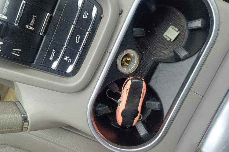 Used Porsche Cayenne 2011 Cayenne 3.0T Vehicle Key