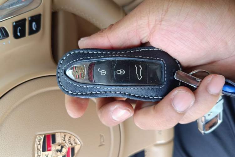 Used Porsche Cayenne 2011 Cayenne S Hybrid 3.0T Vehicle Key