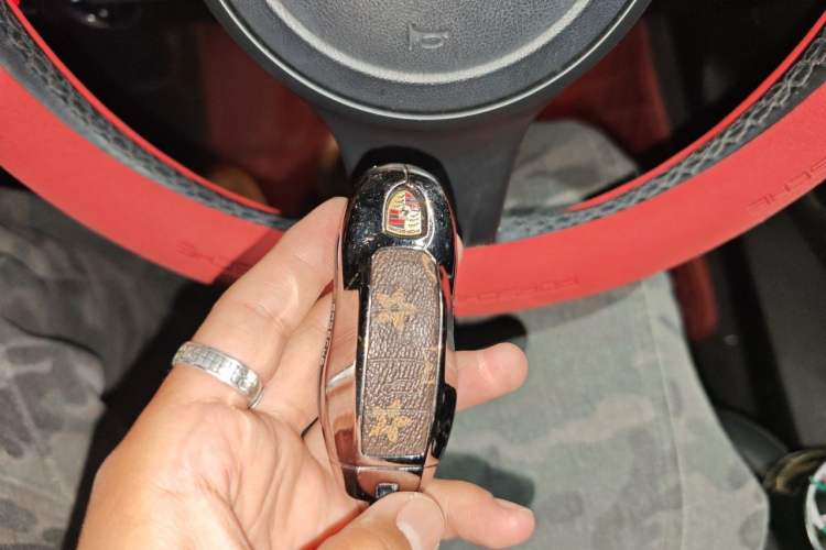 Used Porsche Cayenne 2011 Cayenne 3.0T Vehicle Key