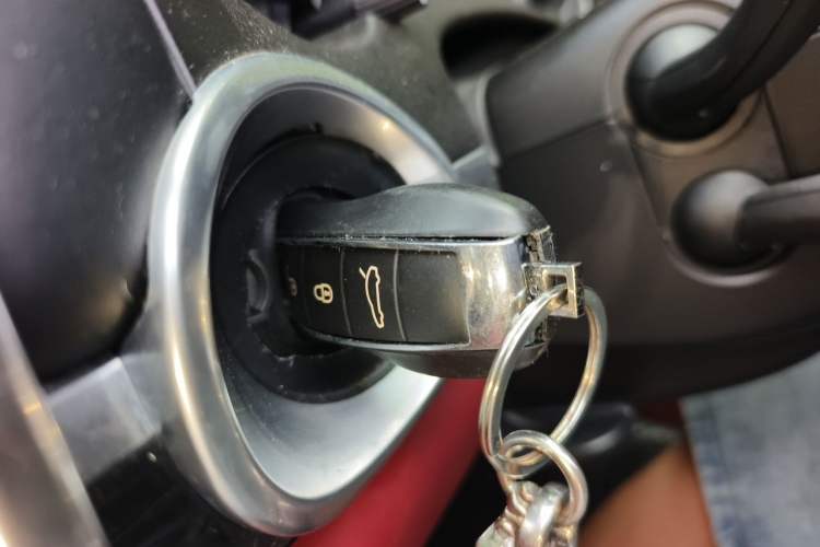 Used Porsche Cayenne 2011 Cayenne 3.0T Vehicle Key