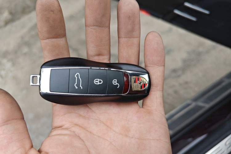 Used Porsche Cayenne 2011 Cayenne S 4.8L Vehicle Key