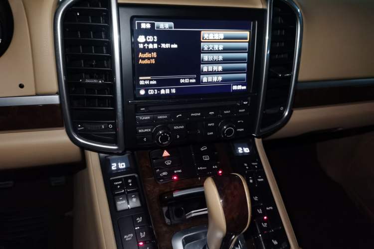Used Porsche Cayenne 2011 Cayenne 3.0T Audio And AC Panel