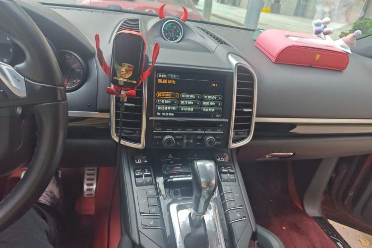Used Porsche Cayenne 2011 Cayenne 3.0T Audio And AC Panel