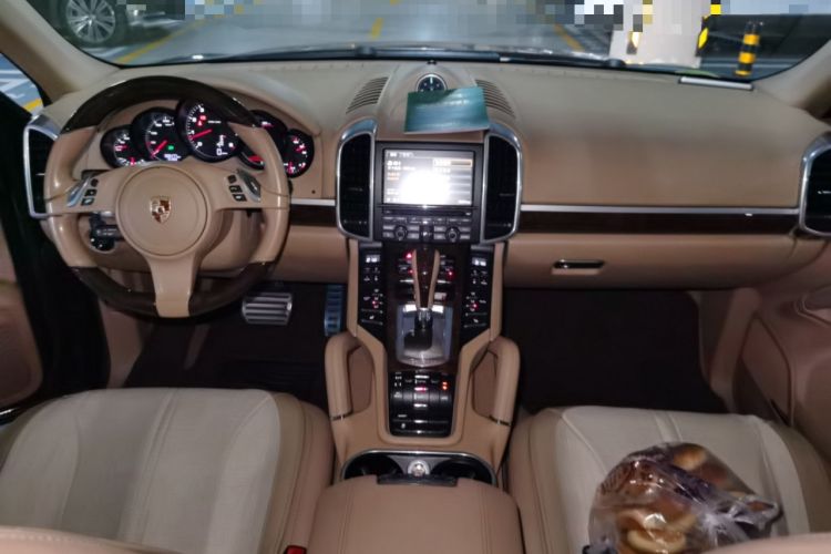 Used Porsche Cayenne 2011 Cayenne 3.0T Center Console