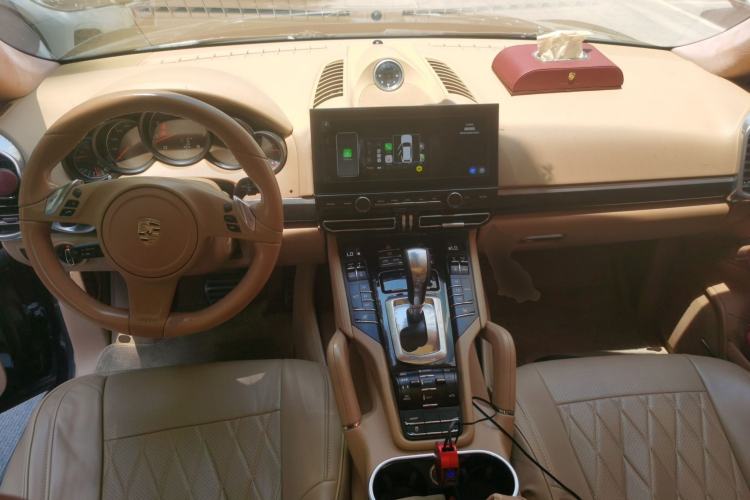 Used Porsche Cayenne 2011 Cayenne 3.0T Center Console
