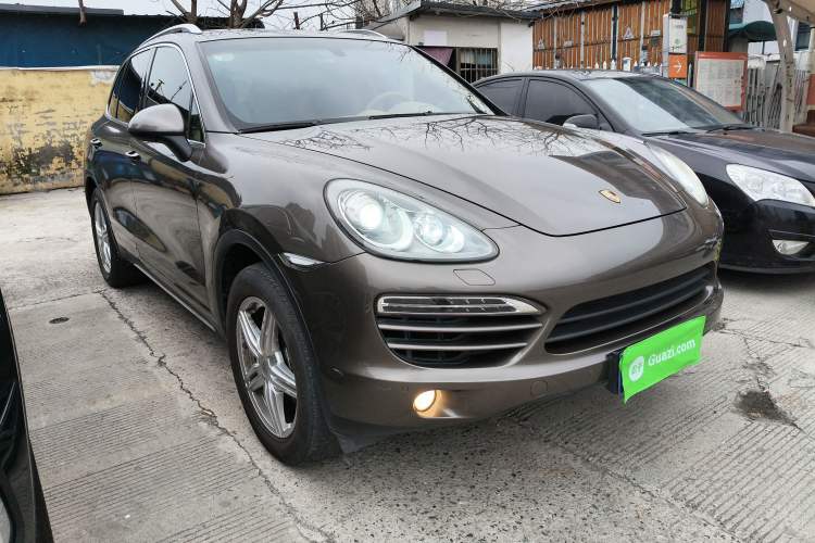 Used Porsche Cayenne 2011 Cayenne 3.0T Front Right 45 Deg