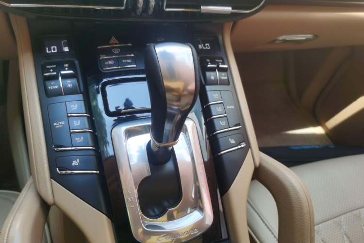 Used Porsche Cayenne 2011 Cayenne 3.0T Gear Lever