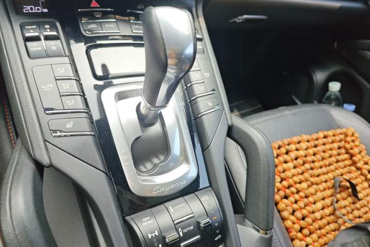 Used Porsche Cayenne 2011 Cayenne 3.0T Gear Lever