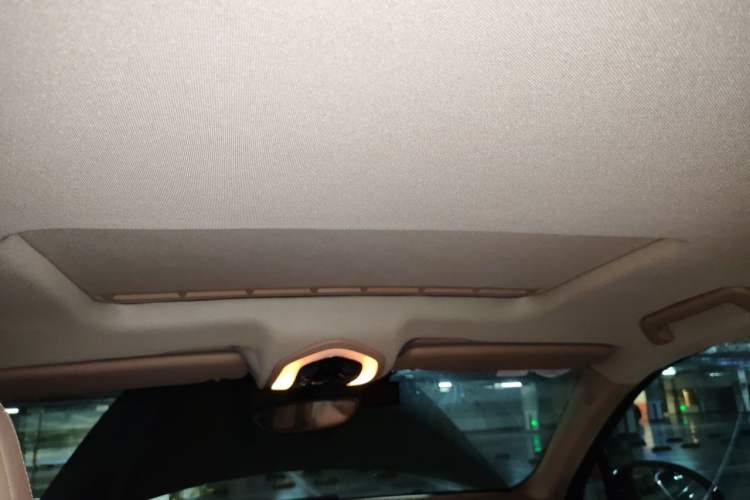 Used Porsche Cayenne 2011 Cayenne S 4.8L Headliner