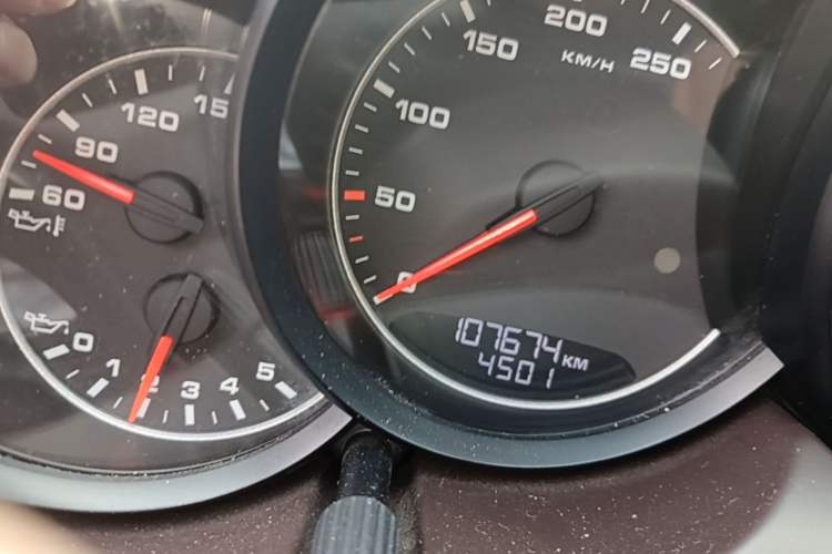 Used Porsche Cayenne 2011 Cayenne 3.0T Instrument Cluster