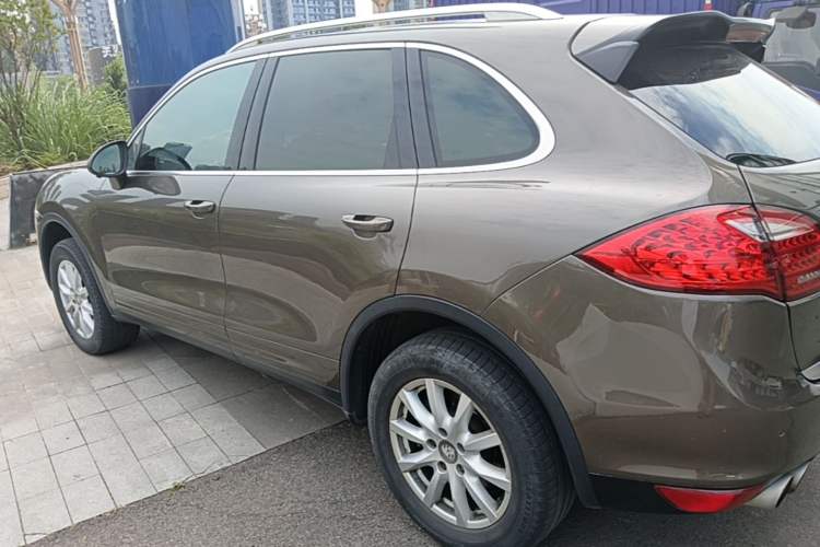 Used Porsche Cayenne 2011 Cayenne 3.0T Rear Left 45 Deg