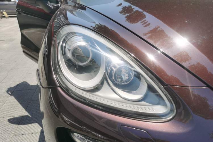Used Porsche Cayenne 2011 Cayenne 3.0T Right Front Headlight