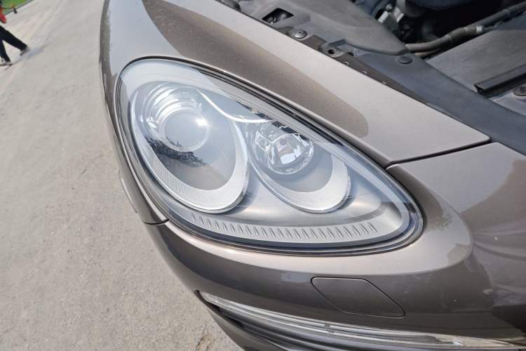 Used Porsche Cayenne 2011 Cayenne 3.0T Right Front Headlight
