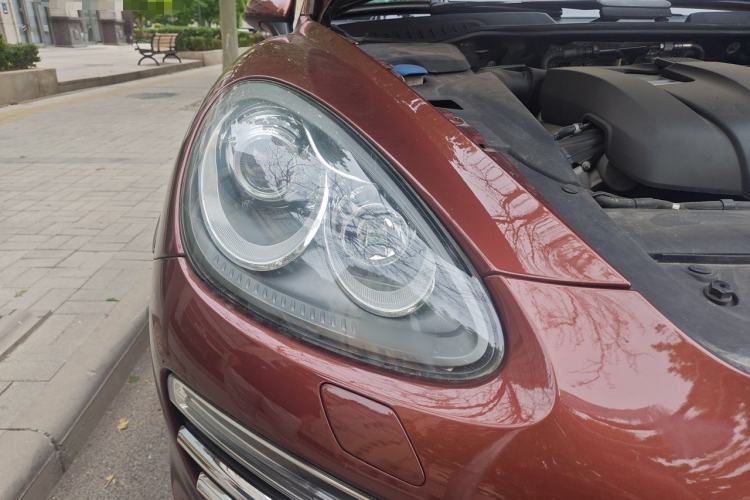 Used Porsche Cayenne 2011 Cayenne 3.0T Right Front Headlight