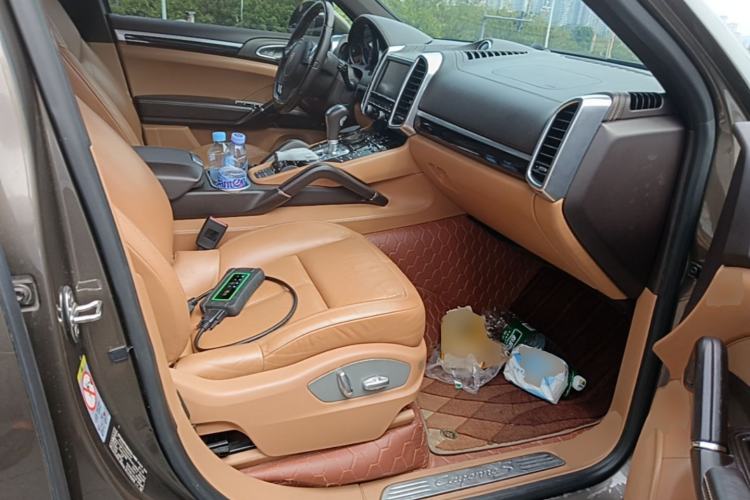 Used Porsche Cayenne 2011 Cayenne 3.0T Right Front Seat