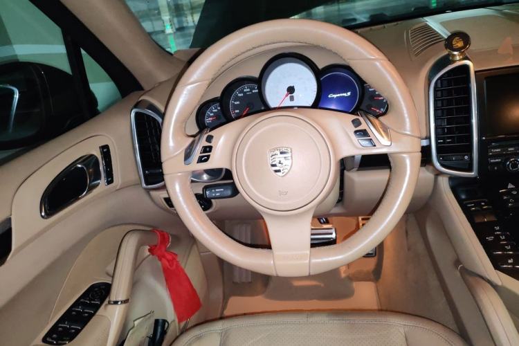 Used Porsche Cayenne 2011 Cayenne S 4.8L Steering Wheel