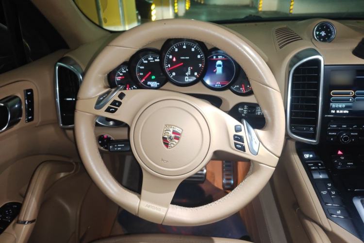 Used Porsche Cayenne 2011 Cayenne 3.0T Steering Wheel