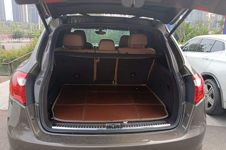 Used Porsche Cayenne 2011 Cayenne 3.0T Trunk