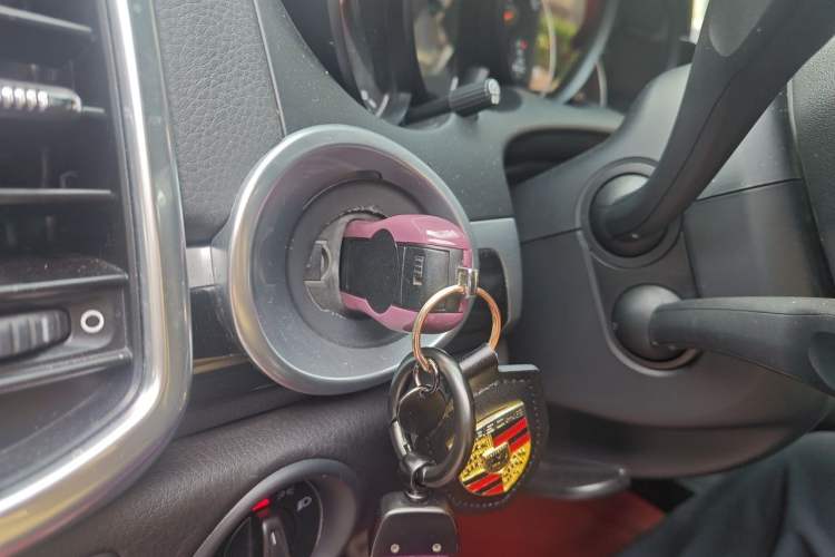 Used Porsche Cayenne 2011 Cayenne 3.0T Vehicle Key