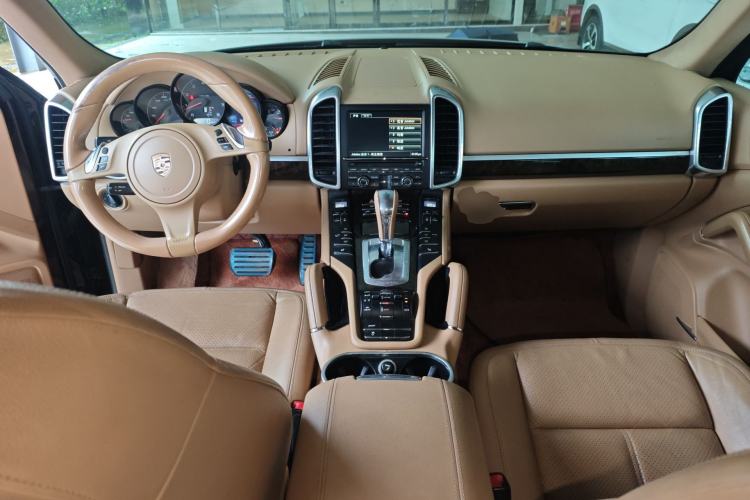 Used Porsche Cayenne 2011 Cayenne 3.0T Center Console