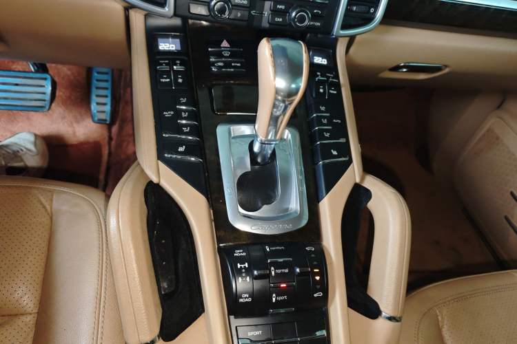 Used Porsche Cayenne 2011 Cayenne 3.0T Gear Lever